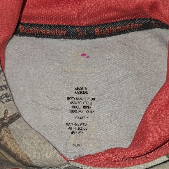 Realtree Pink and Cream Camo Sweatshirt with Color Blocked Sleeves LOT F - Picture 2 of 8